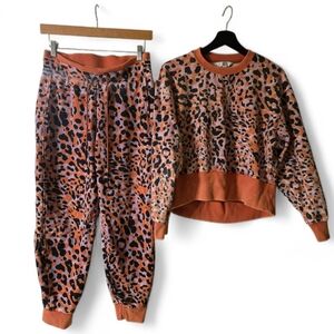 JoyLab XS Oversized Leopard Print Lounge Set Orange Black Sweatshirt Joggers #H1